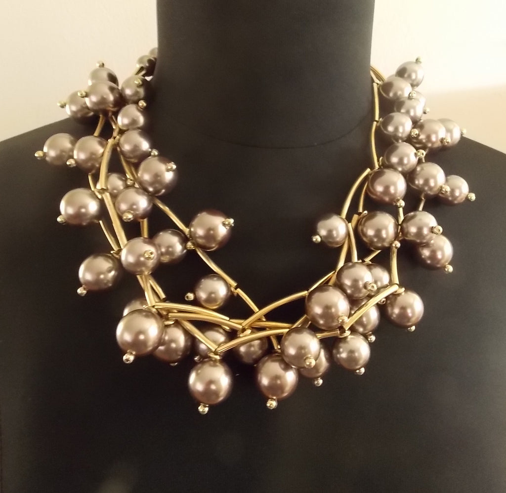 Sexy Pearl Statement Necklace