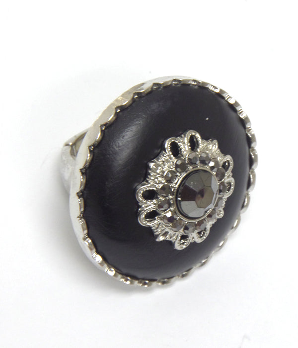 Black Art Deco Style Stretch Ring